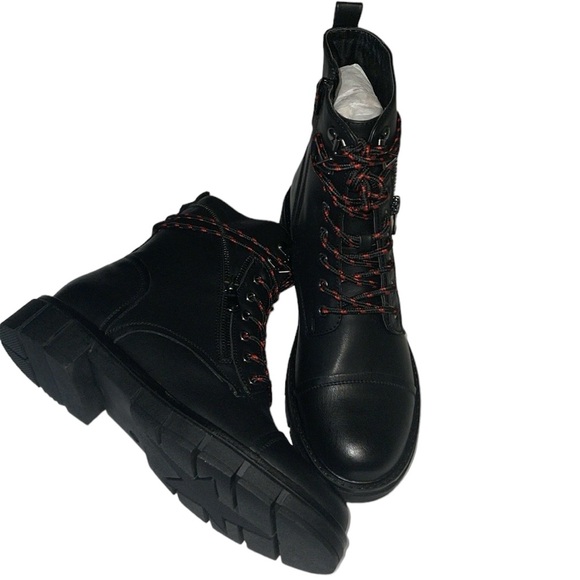 Shoe Dazzle Black Motorcycle Boots Size 7.5 - Picture 3 of 6